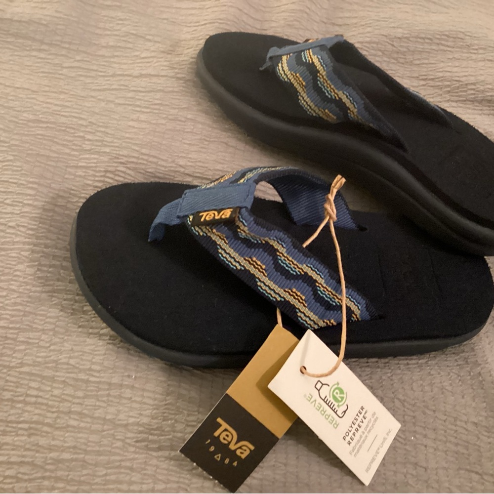 NEW Boys Teva sandals flip flops size 11 toddler Kishi Dark Blue shoes kids